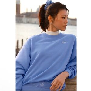 ALO Yoga Light Blue Pullover